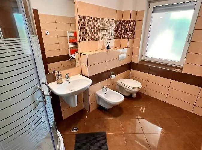 Cozy With Private Parking Timisoara